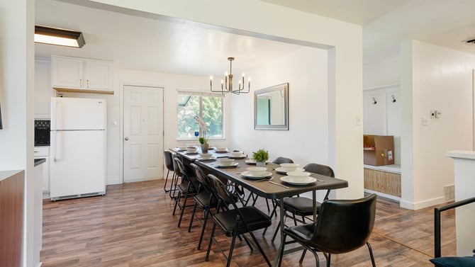 Extra Seating & Table